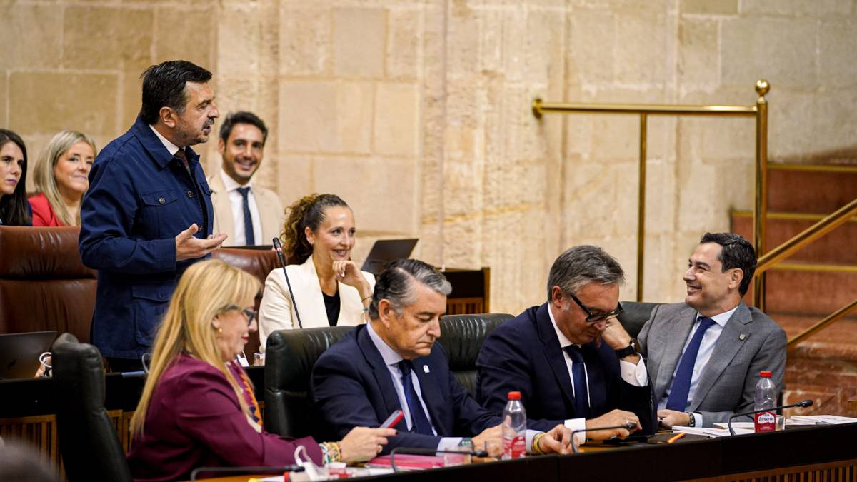 Moreno avala los acuerdos entre PP y Vox para el Senado: 