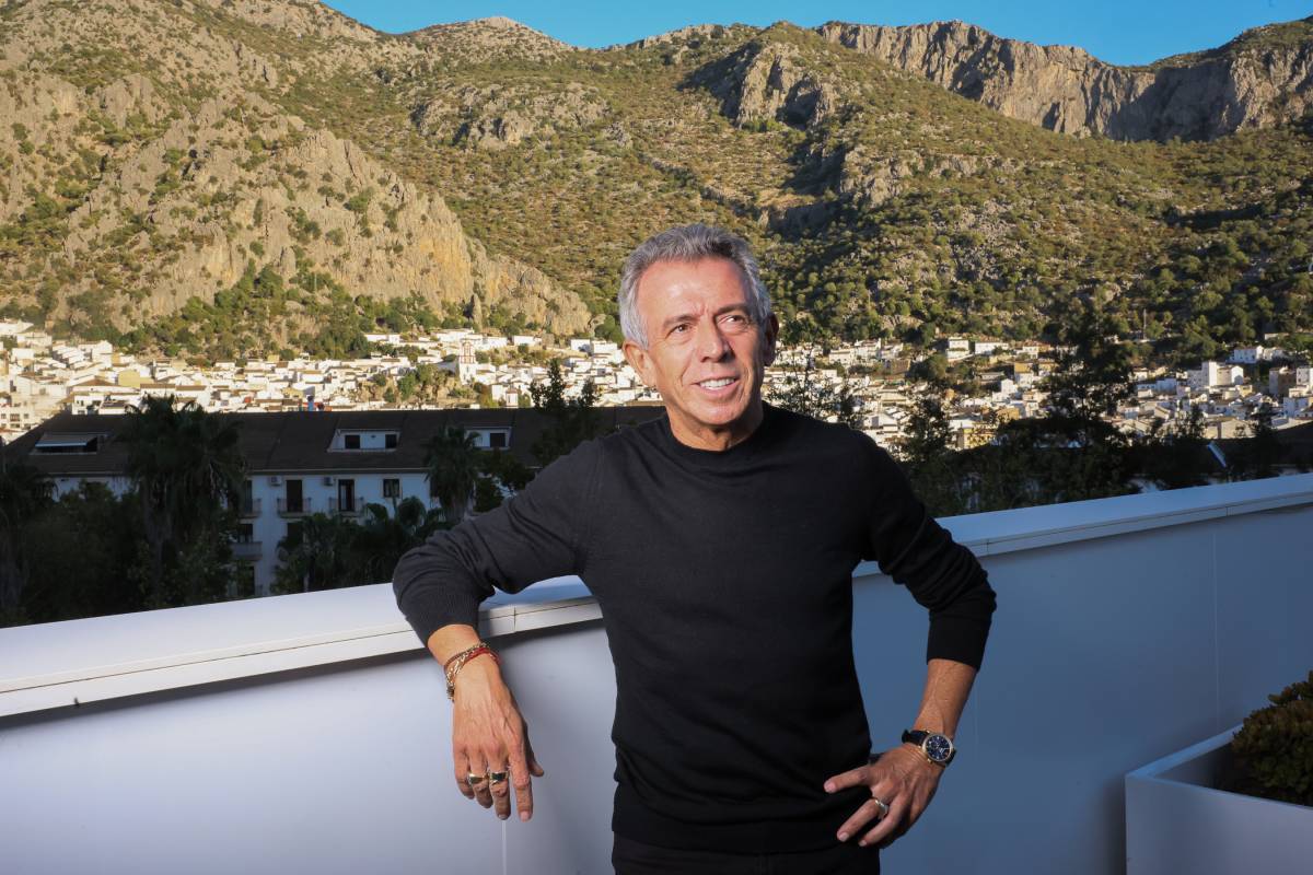 Jose Luis López, El Turronero en su casa de Ubrique 
