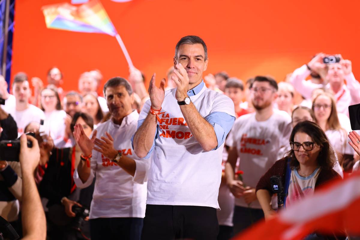 Feijóo carga contra la izquierda por 