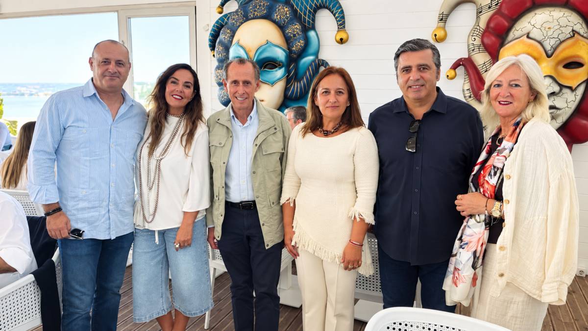 El alcalde de Chiclana asistió un año más a las Jornadas de la Sierra en Santorini.