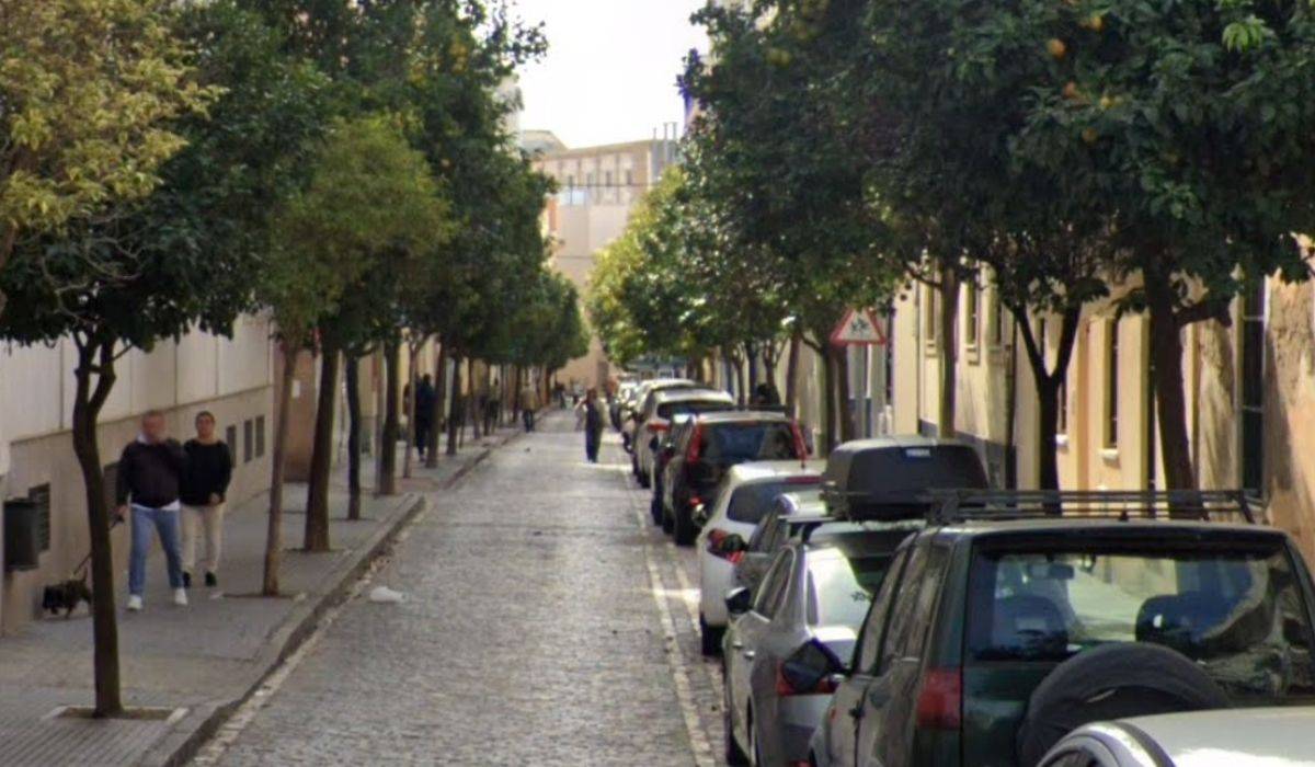 El Ayuntamiento de Cádiz rebaja el precio de la tarjeta de aparcamiento para residentes