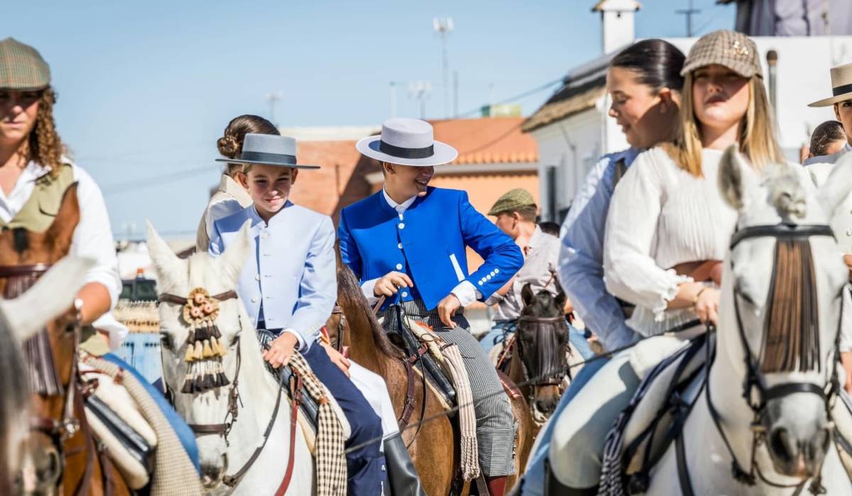 San Fernando vuelve al Cerro con sus copatronos y una romería que amplía el ocio familiar - San Fernando vuelve al Cerro con sus copatronos y una romería que amplía el ocio familiar