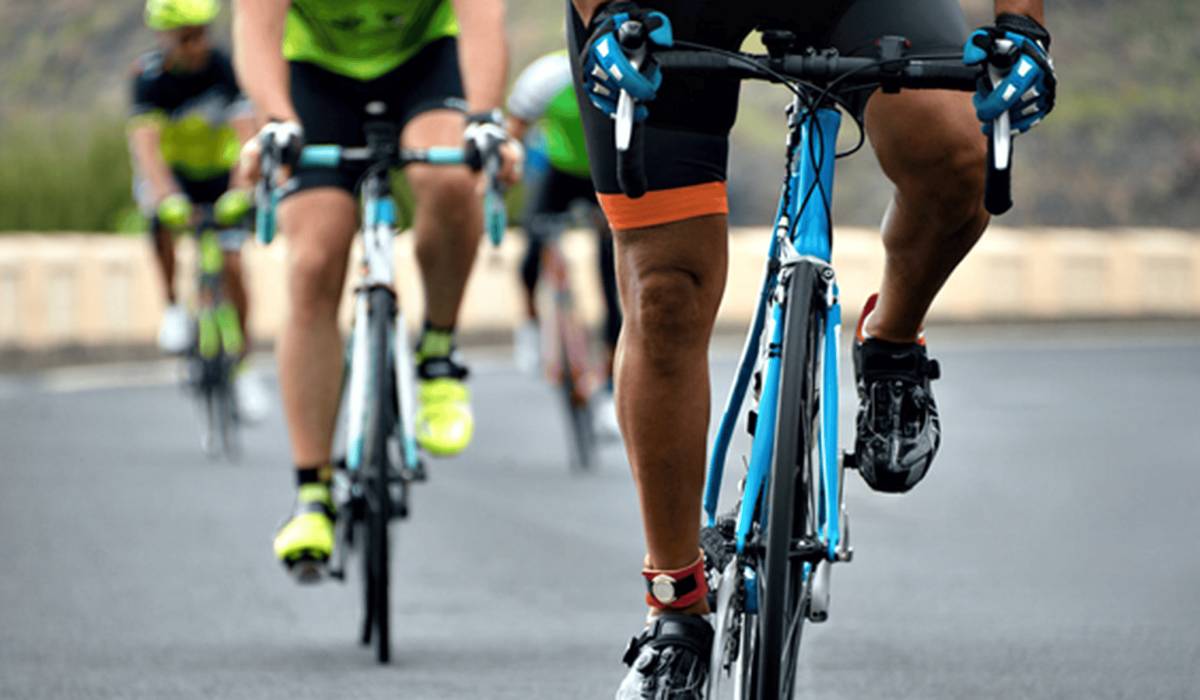 Día de luto para el ciclismo: mueren dos ciclistas, uno atropellado por un turismo tras caer al asfalto