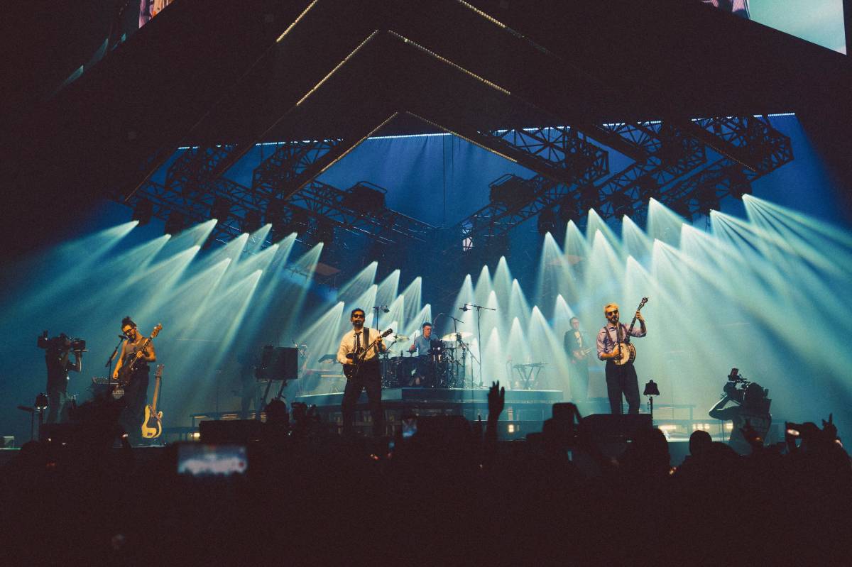 El concierto de Morat llena el CAAC... y se termina escuchando en media Sevilla: 