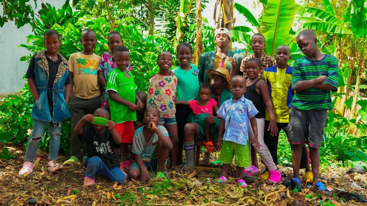 Los Nansana Kids de Uganda vuelven a acordarse de Así Canta Jerez con otro vídeo viral