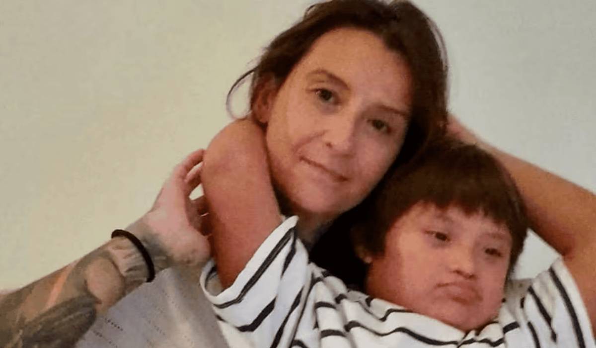 Una madre y su hijo Nazareno de 8 años con síndrome de Down, sin alternativa ante el desahucio en Fuengirola: 