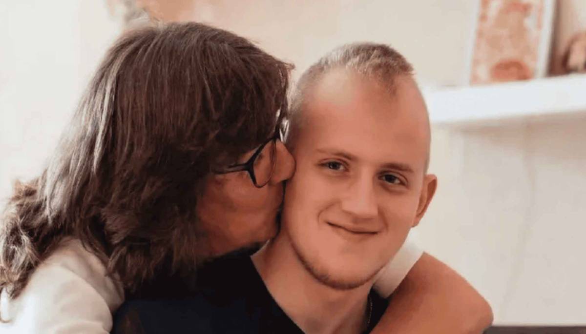 La desesperada petición de la madre de Lukas, un adolescente malagueño con cáncer metastásico