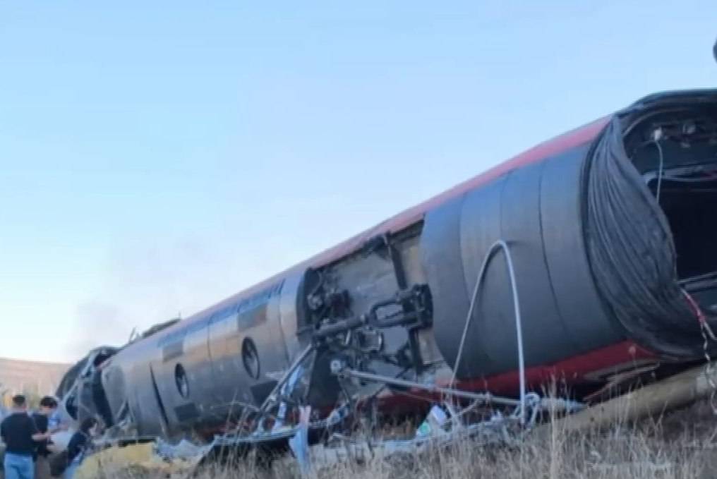El número de fallecidos en el accidente de Toledo asciende a 64