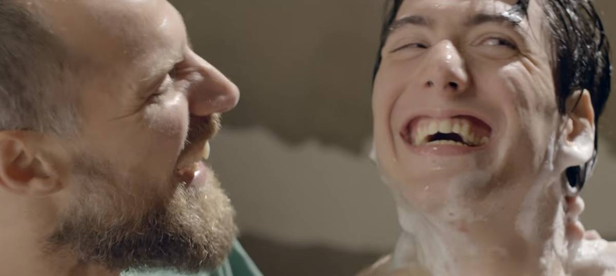 José Manuel Poga y Javier Delgado, en el cortometraje 'La vida entre dos noches'.