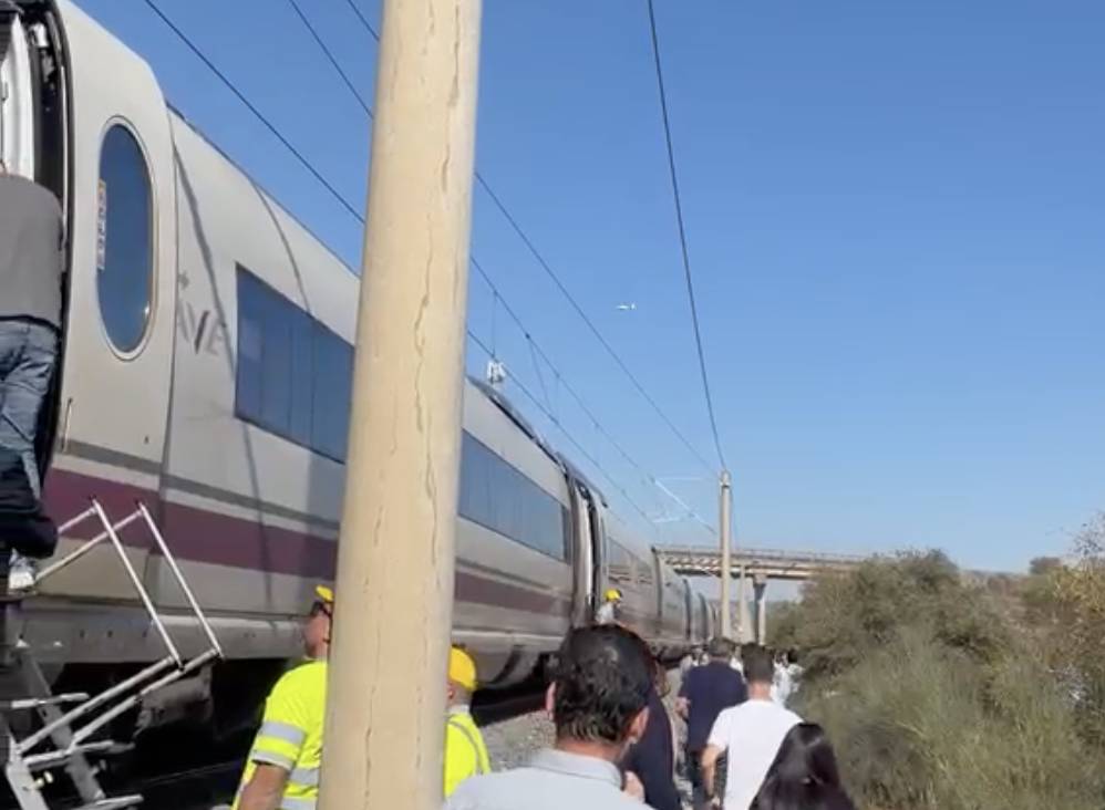 A 400 metros del choque de trenes de Toledo: el otro AVE Sevilla-Madrid cuyos pasajeros dieron gracias por llegar tarde