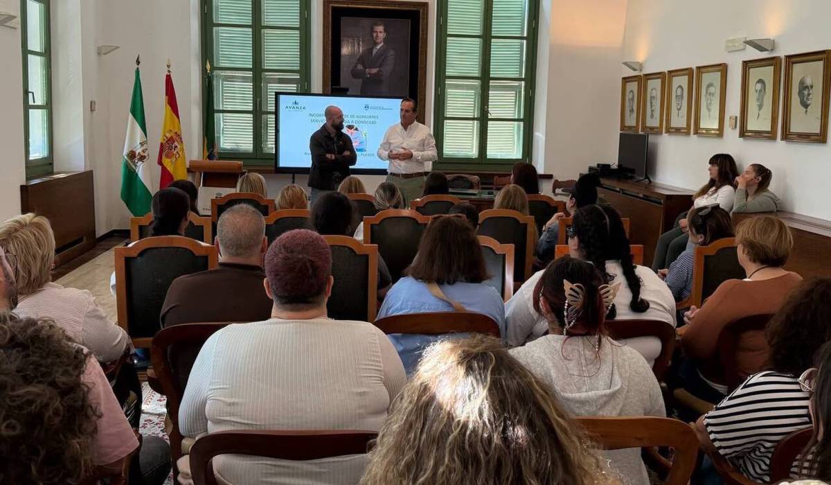 La ayuda a domicilio crece en El Puerto: 60 nuevos auxiliares y otros 60 previstos