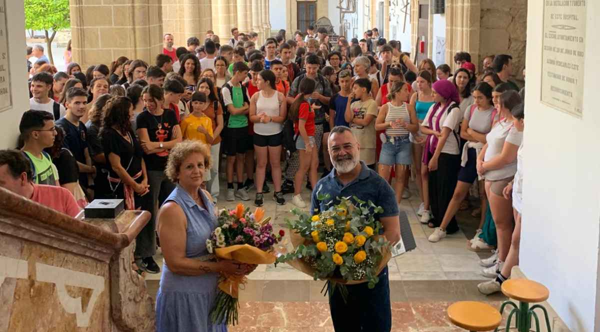 El maravilloso homenaje en un instituto de Jerez a dos 