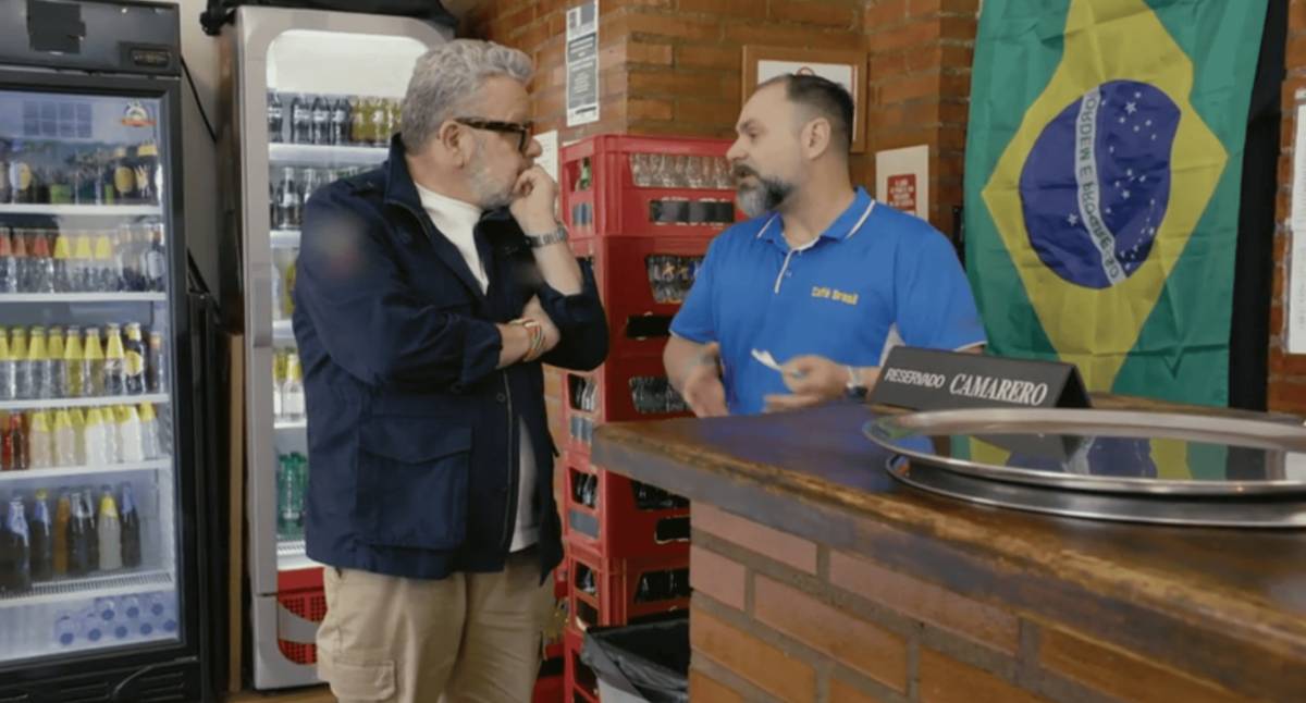 Chicote junto a Fran, dueño de Café Brasil en Jerez - Chicote junto a Fran, dueño de Café Brasil en Jerez