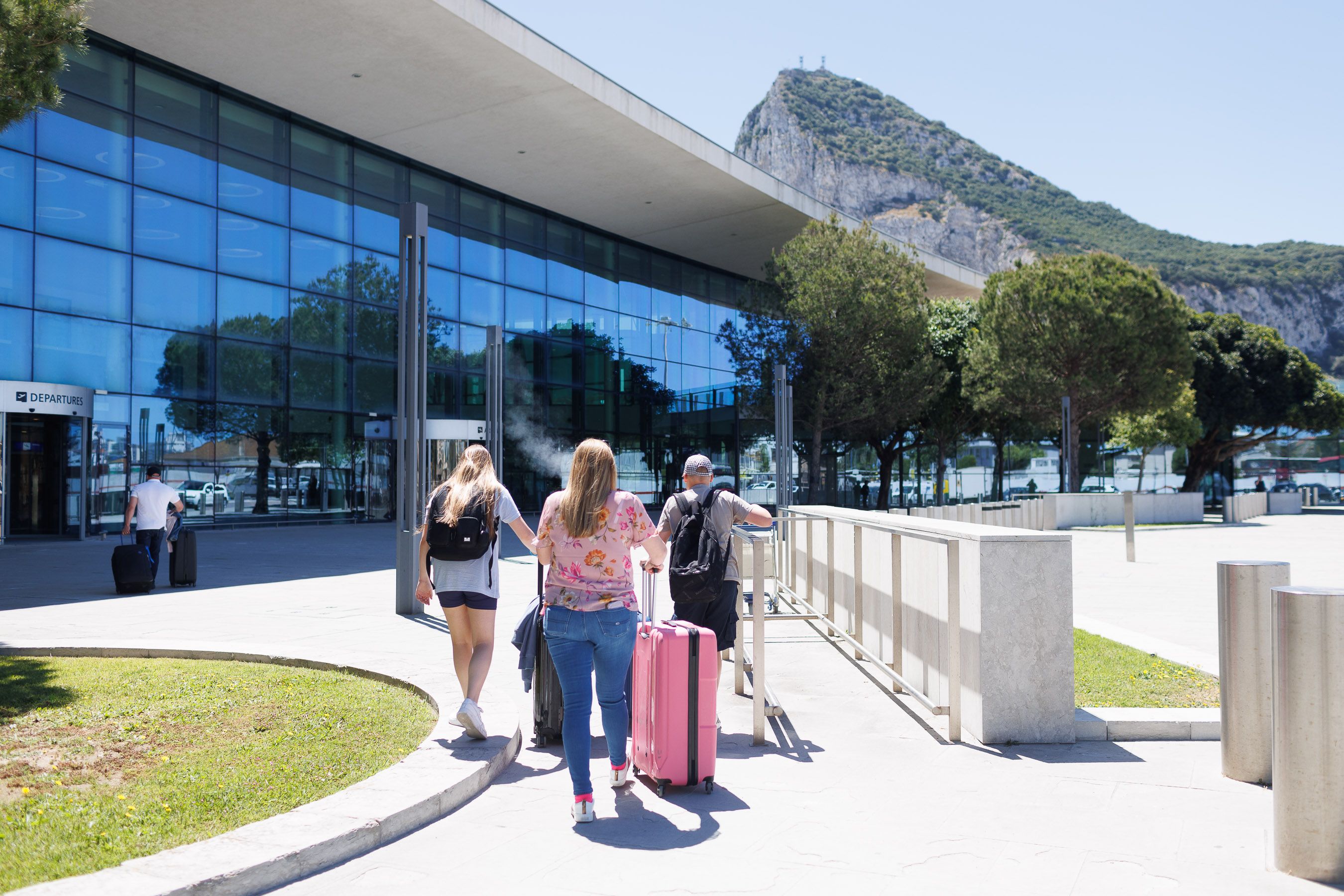 España realizará los controles de pasaportes en el puerto y aeropuerto de Gibraltar. - JUAN CARLOS TORO