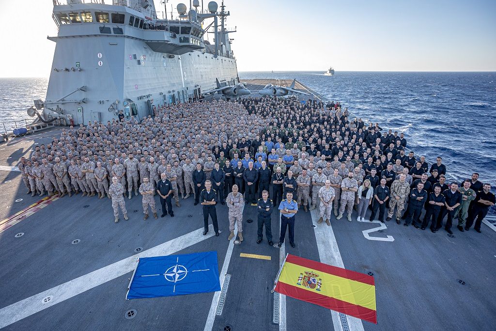 El contingente de la Armada, que mandará la Fuerza Anfibia de las Fuerzas de Respuesta de la OTAN. - 