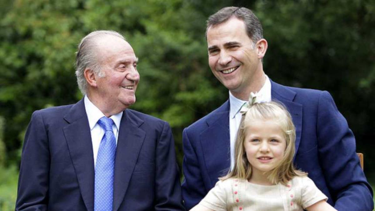 Juan Carlos I desliza su preocupación por Felipe VI y sitúa a Leonor en el foco: 