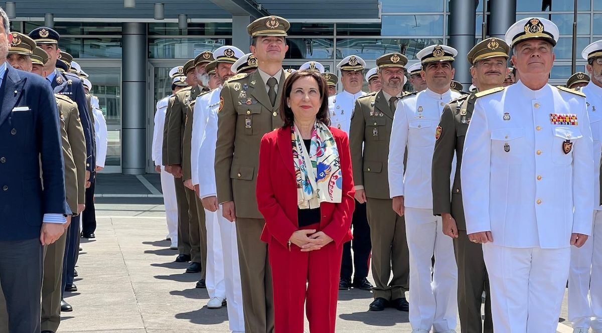 La ministra de Defensa, Margarita Robles, en el cuartel general de la OTAN. - 