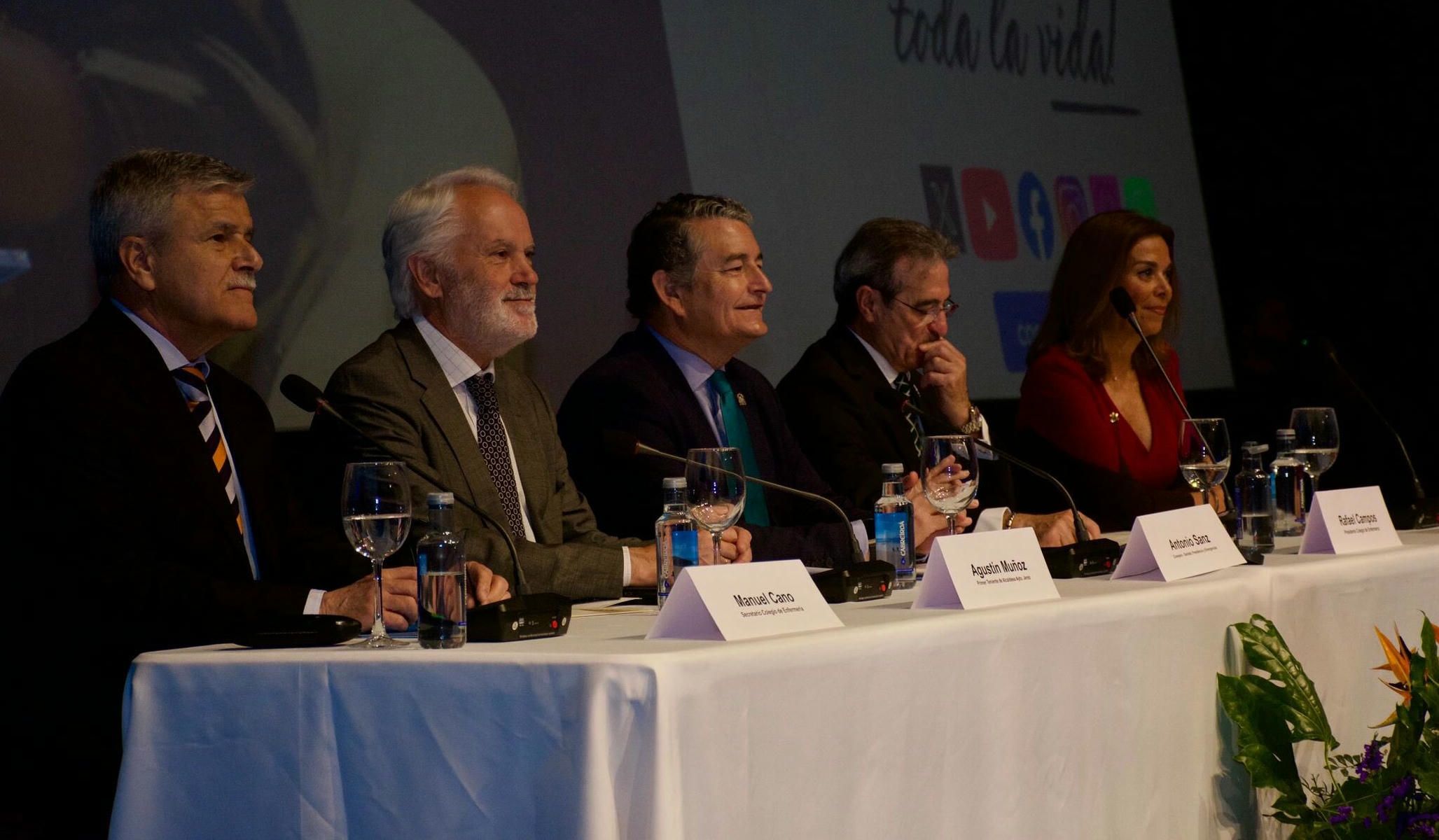 Antonio Sanz reivindica en Jerez el papel de la enfermería tres meses después de Adamuz y anuncia una nueva especialidad