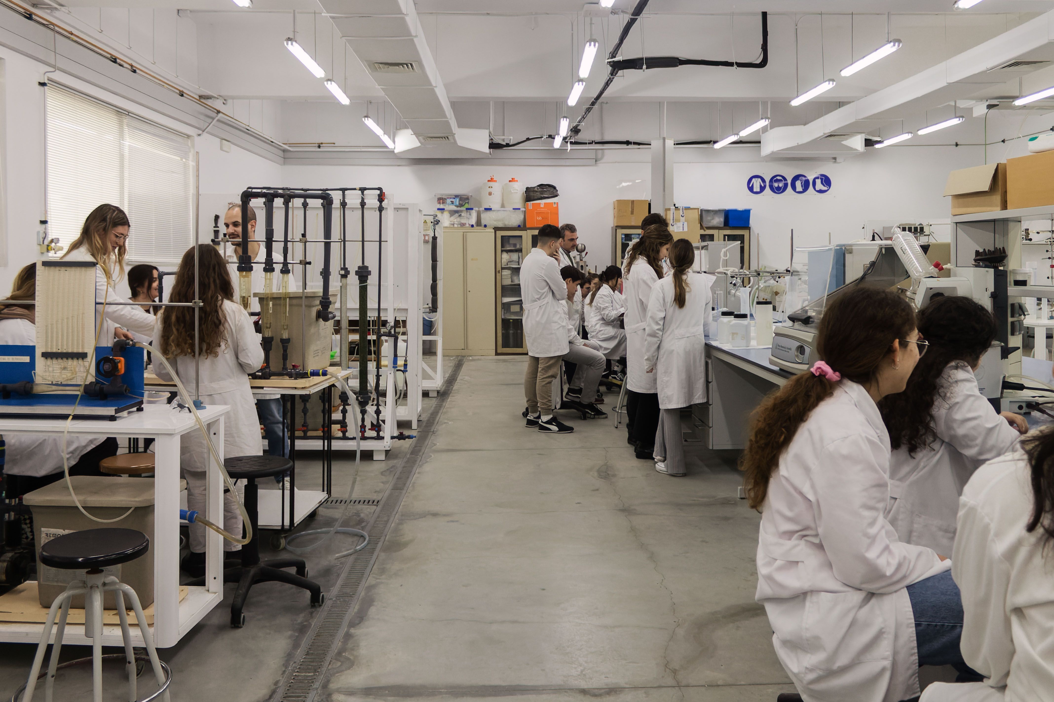 Ya se pueden solicitar las becas MEC 2025-2026: cómo hacerlo y plazos