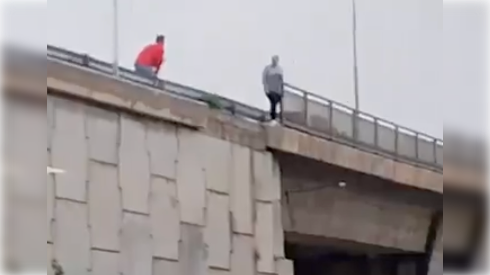 Momento de angustia vivido en un puente de Málaga. - 