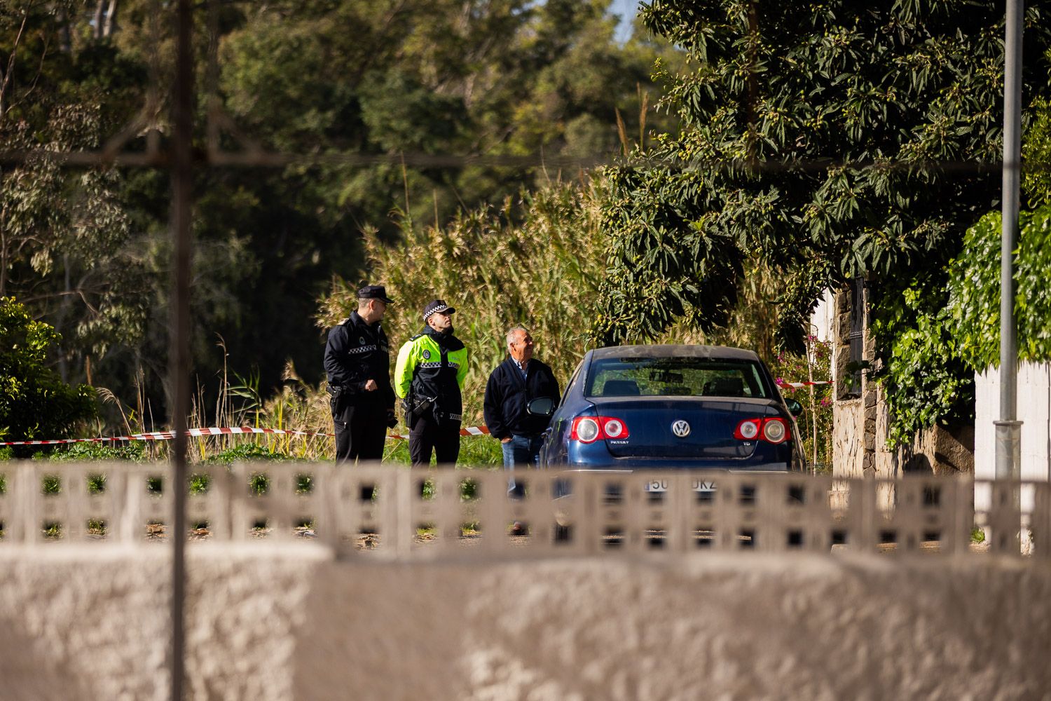 La Policía Local, en el dispositivo en el Guadalete. - MANU GARCÍA