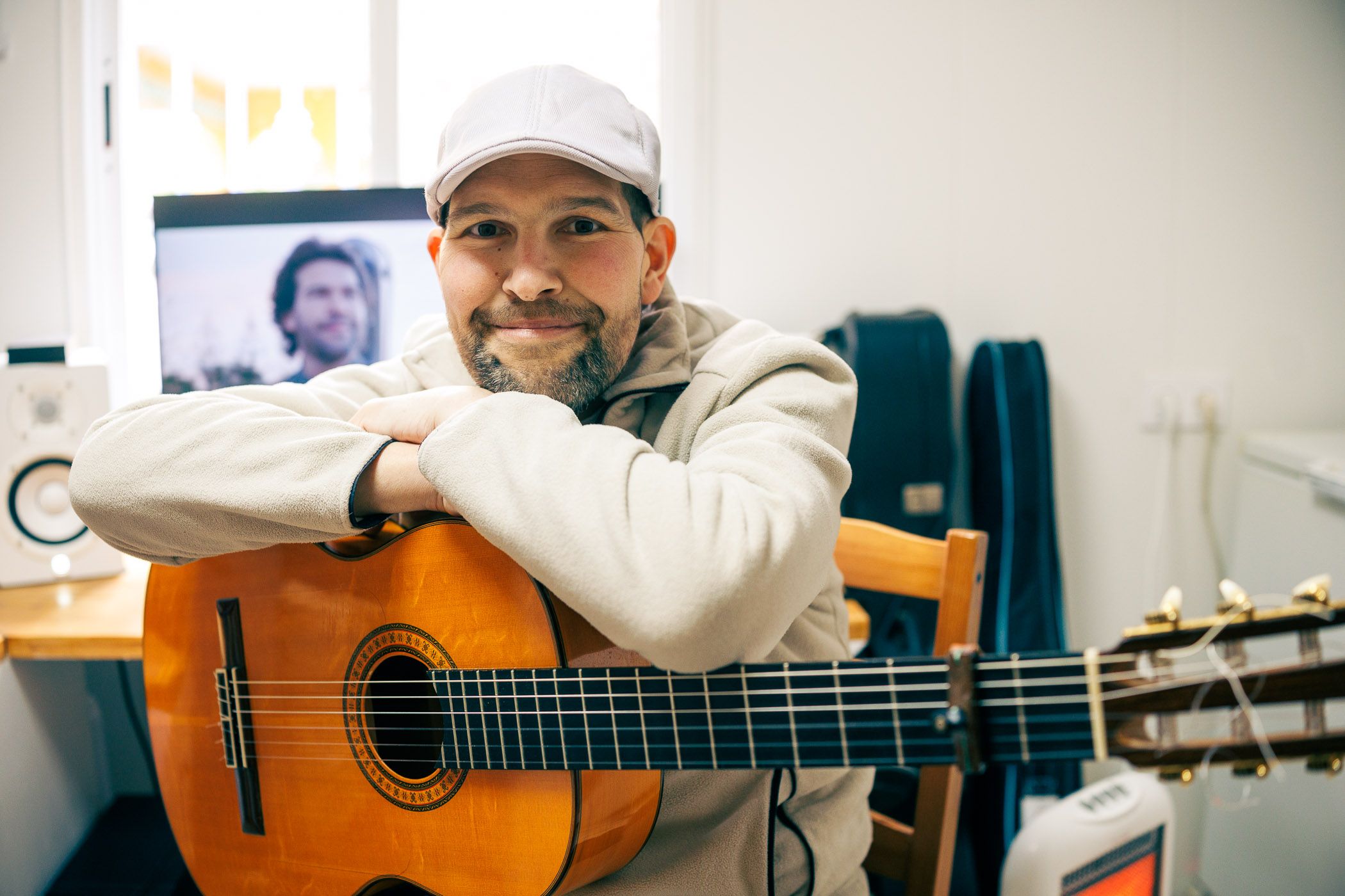 Miguel Salado, contra el cáncer con seis cuerdas y por alegrías: 