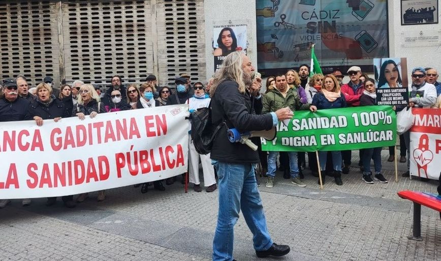 Critican al SAS por la denuncia al portavoz de la Marea Blanca de Cádiz, que busca 