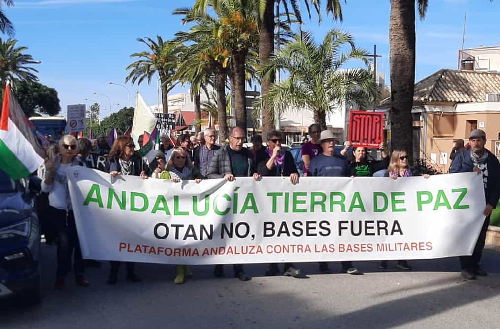 Una manifestación en Andalucía contra la OTAN. - 