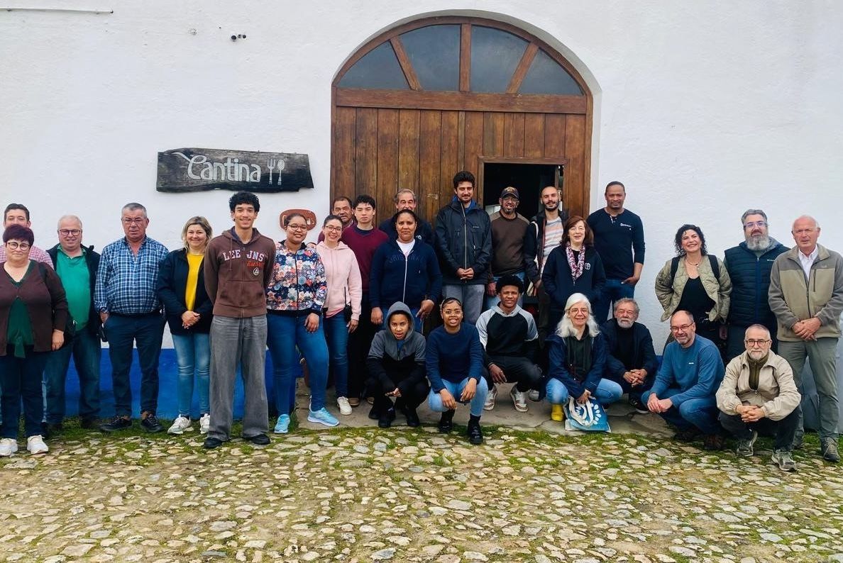 Miembros de la Fundación Savia en Freixo do Meio. - 
