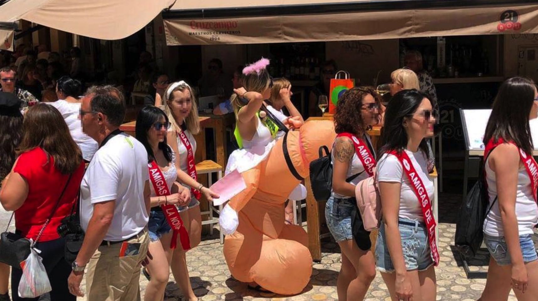 Ocio sí, descontrol en El Palmar no: Vejer estudia medidas contra despedidas de soltero que alteren la convivencia