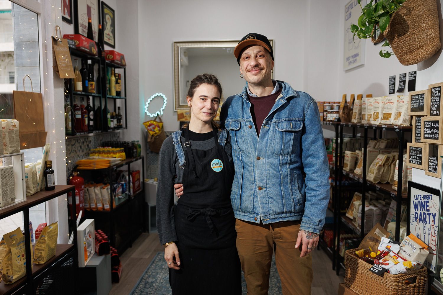 Conocieron Jerez por Valentino Rossi y ahora tienen un mercado gourmet italiano en la calle Medina