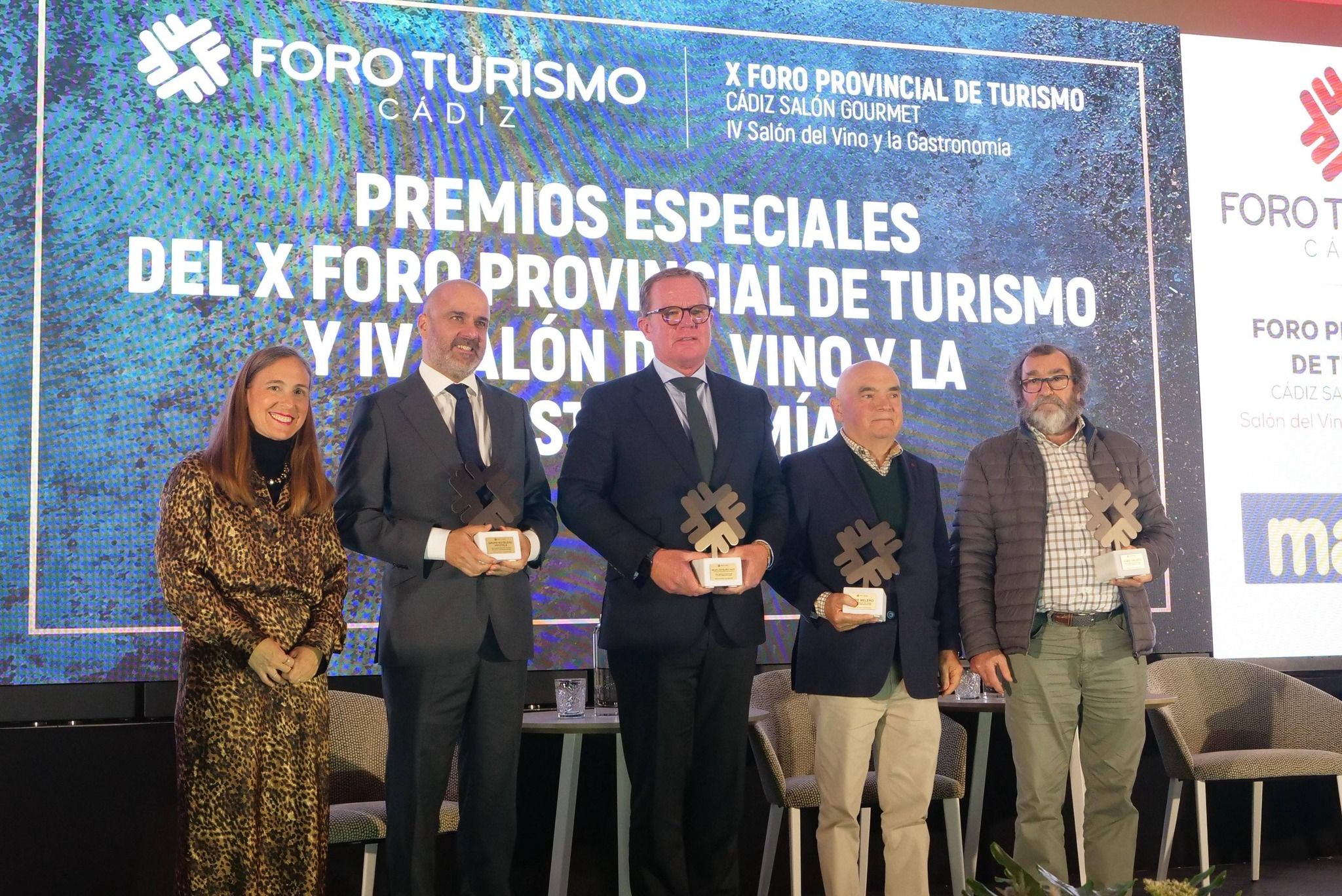 Hipotels, Pepe Melero, HACE y Juan Valdés, premiados en Chiclana en un Foro Provincial de Turismo de récord
