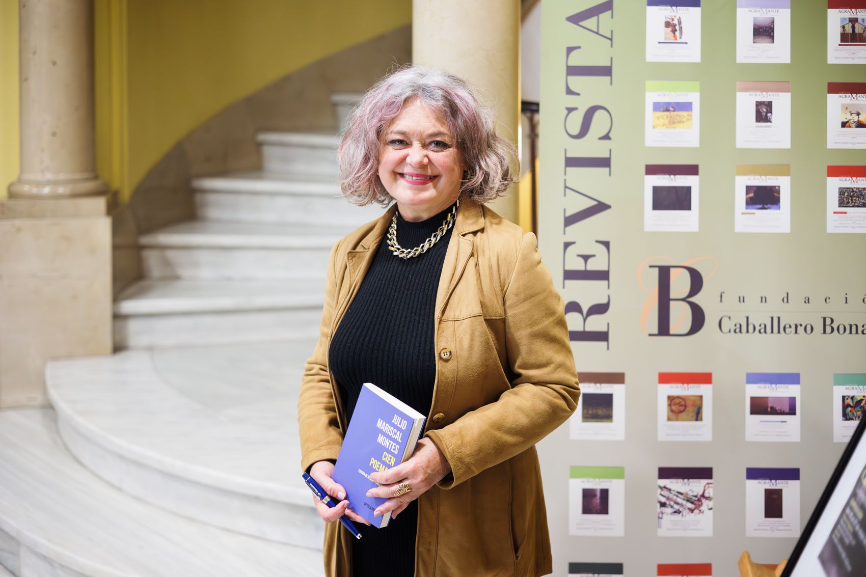 Cien poemas de Julio Mariscal, por Blanca Flores: 