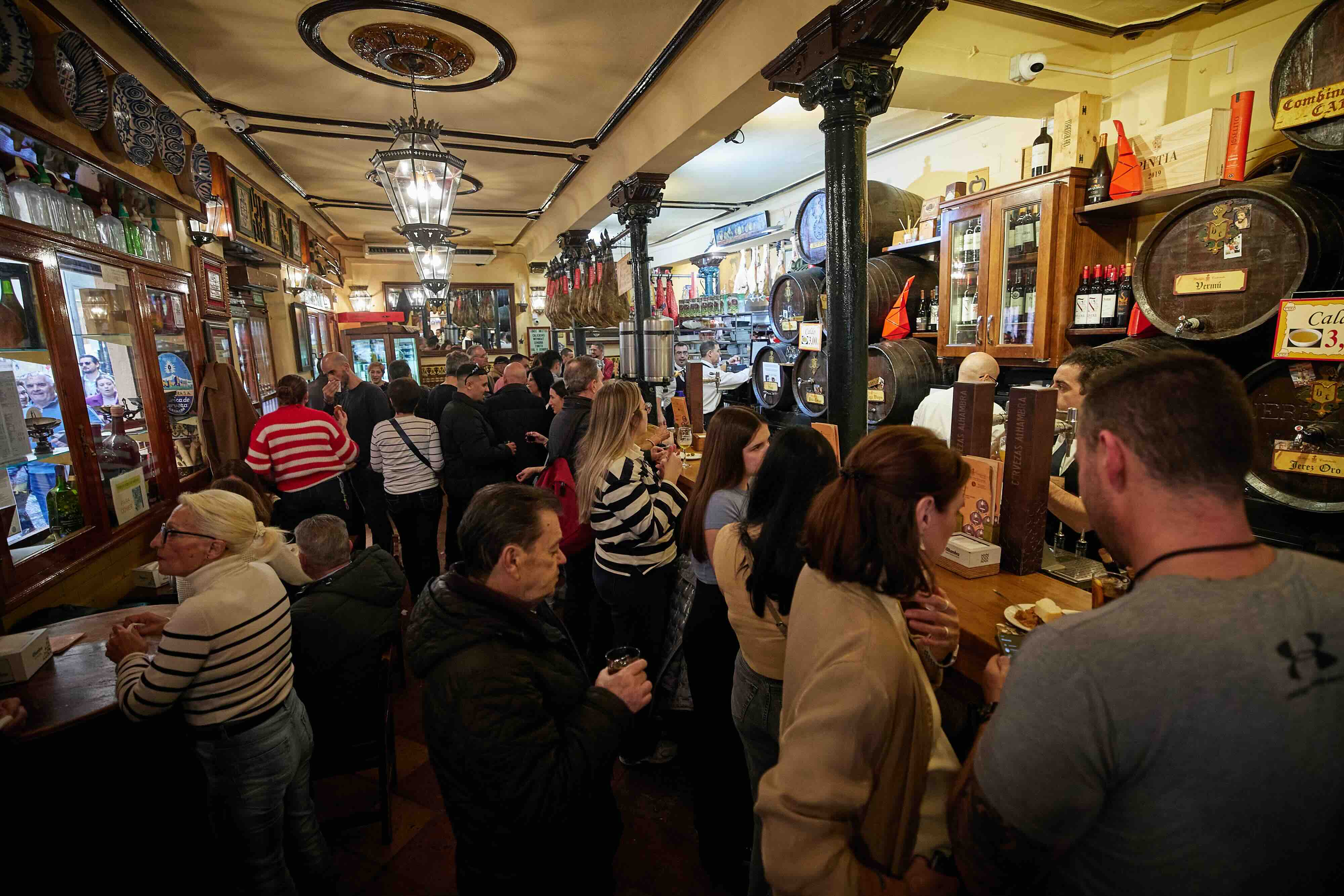 Bares de tapas típicos (y no tan típicos) que no te puedes perder en el centro de Granada