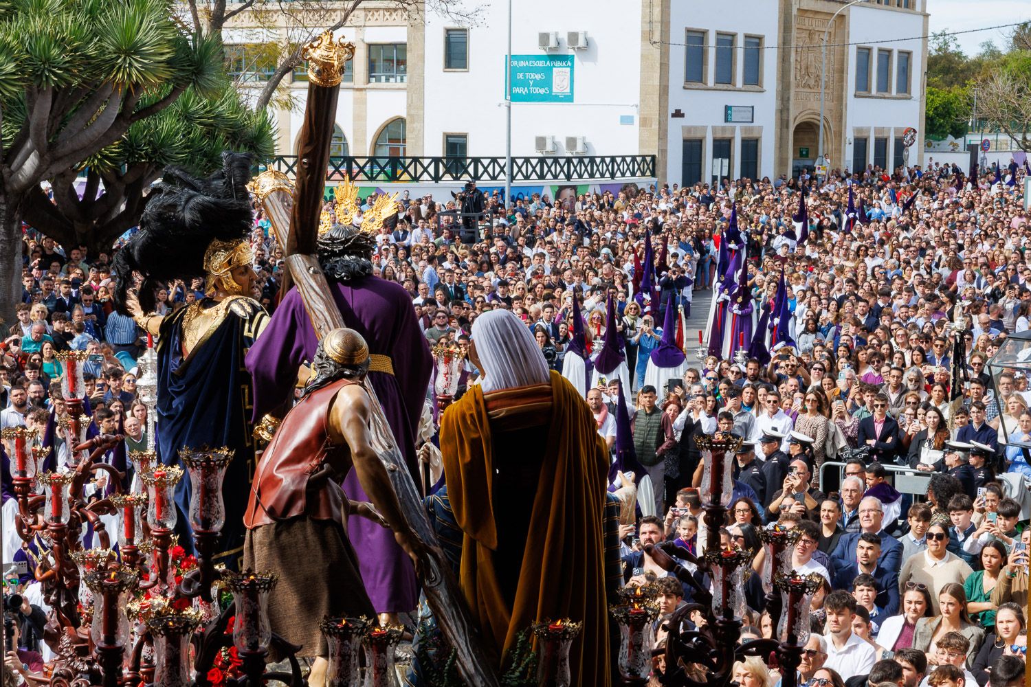 Proyectos frustrados de Castillo Lastrucci en Jerez: el misterio que nunca procesionó y el Señor para 'El Chicle' que acabó en Sevilla