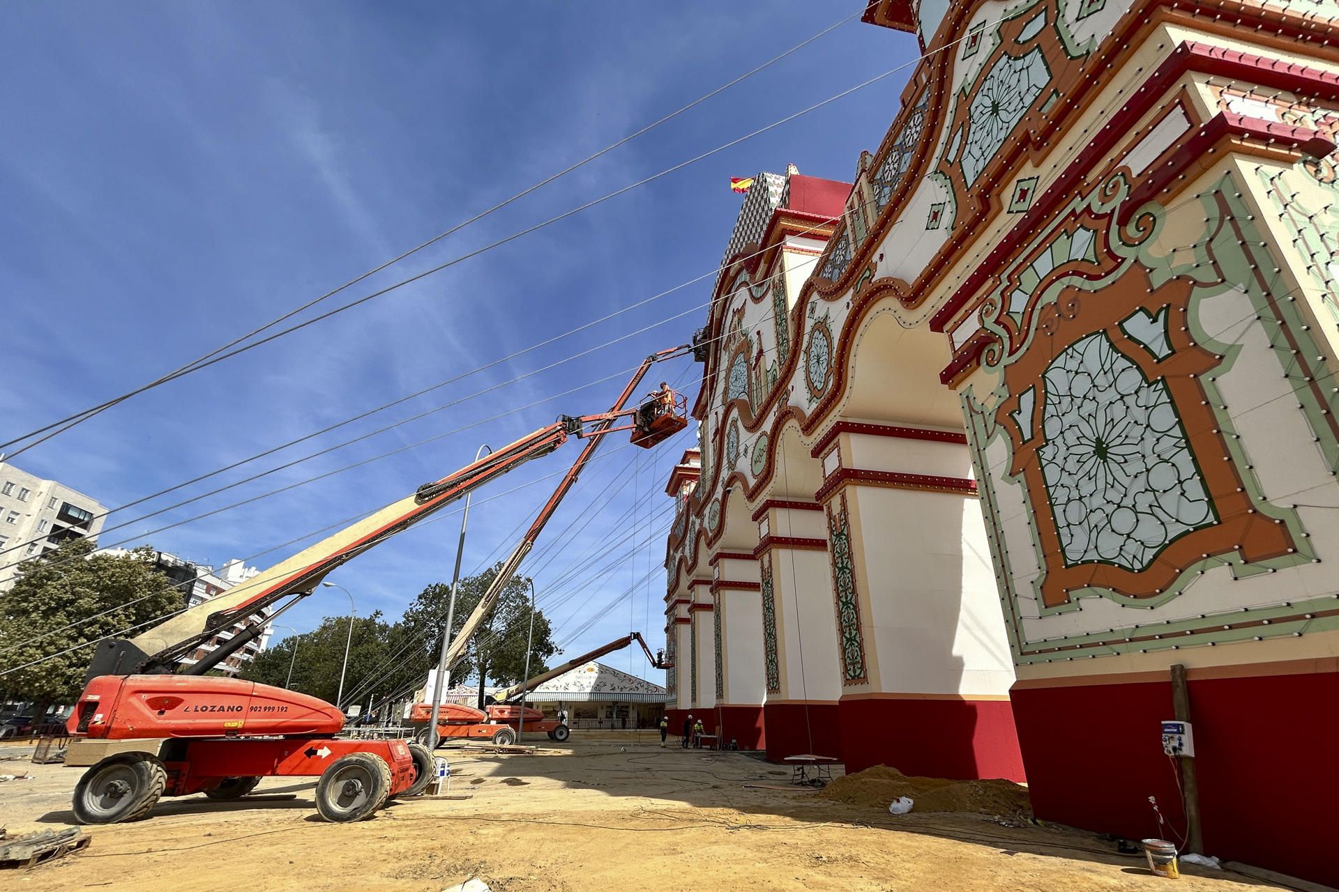 El mercado 'negro' del hospedaje para la Feria de Sevilla: la locura de precios por noche se acerca a los 500 euros
