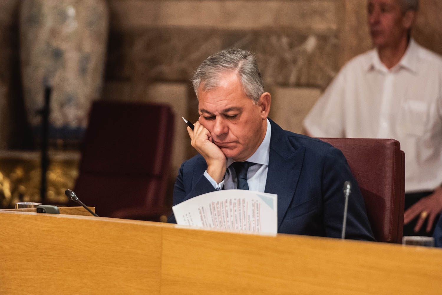 José Luis Sanz, alcalde de Sevilla, en un pleno del Ayuntamiento. - MAURI BUHIGAS