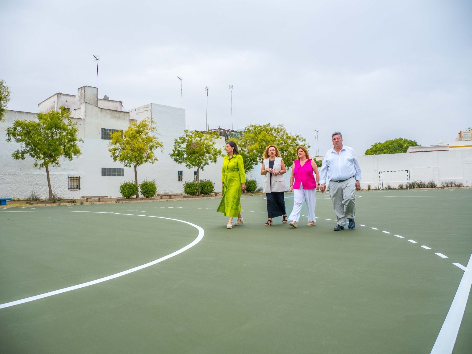 San Fernando estrena pistas deportivas en ocho colegios públicos de cara al próximo curso