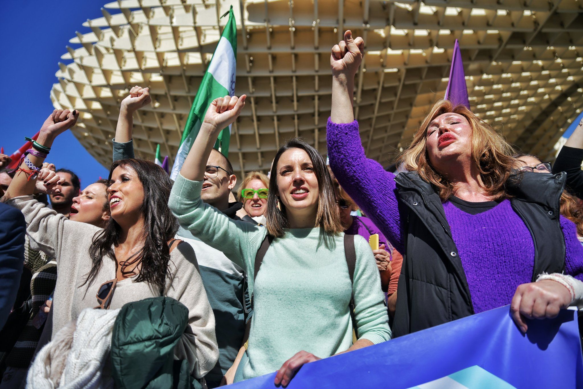 Irene Montero, en el centro de la imagen. - 