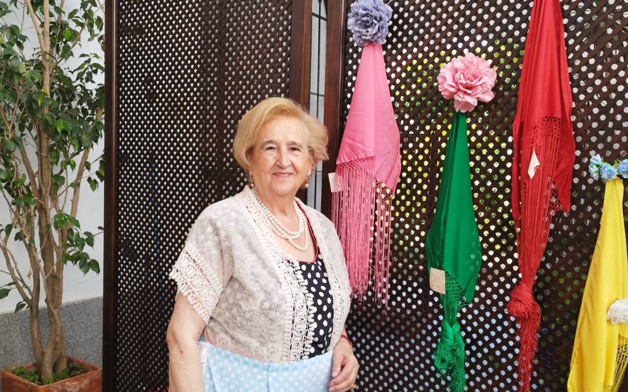 Éxito del mercadillo solidario celebrado en el convento Madre de Dios de Sevilla