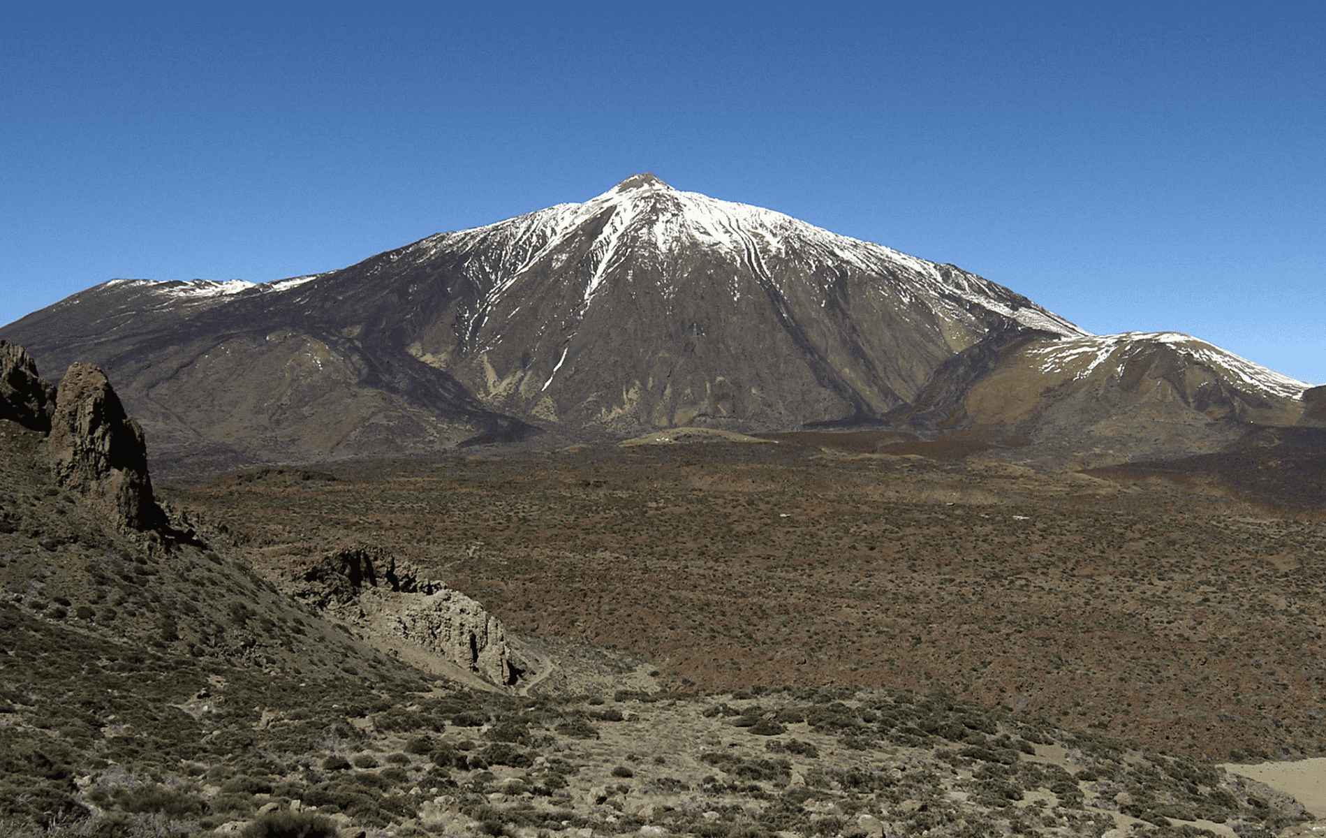 El Teide, bajo vigilancia: cerca de 500 pequeños 'terremotos' sacuden el entorno de Tenerife en menos de diez horas