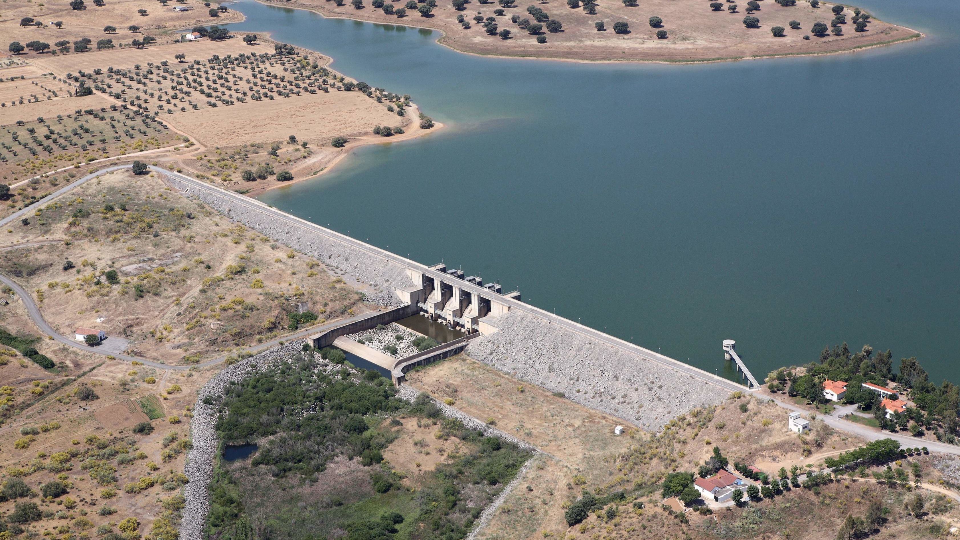 Imagen del embalse de Sierra Boyera. - 