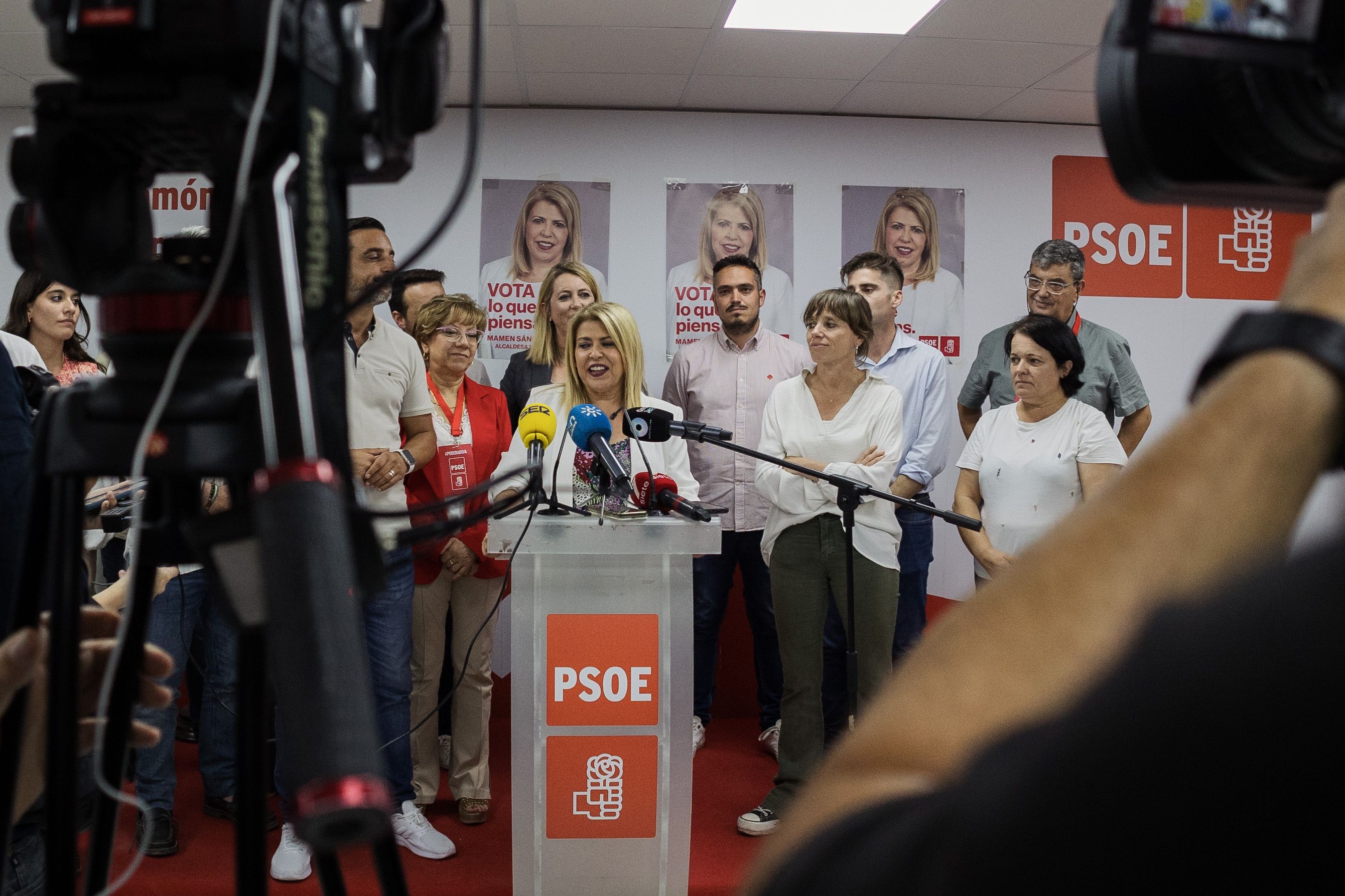 Imagen de la noche electoral del 28M en la sede del PSOE de Jerez de la calle Sevilla. - CANDELA NÚÑEZ