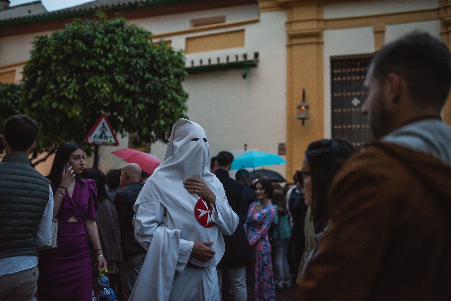 La lluvia impide el Domingo de Ramos en la Semana Santa de Sevilla.  - MAURI BUHIGAS