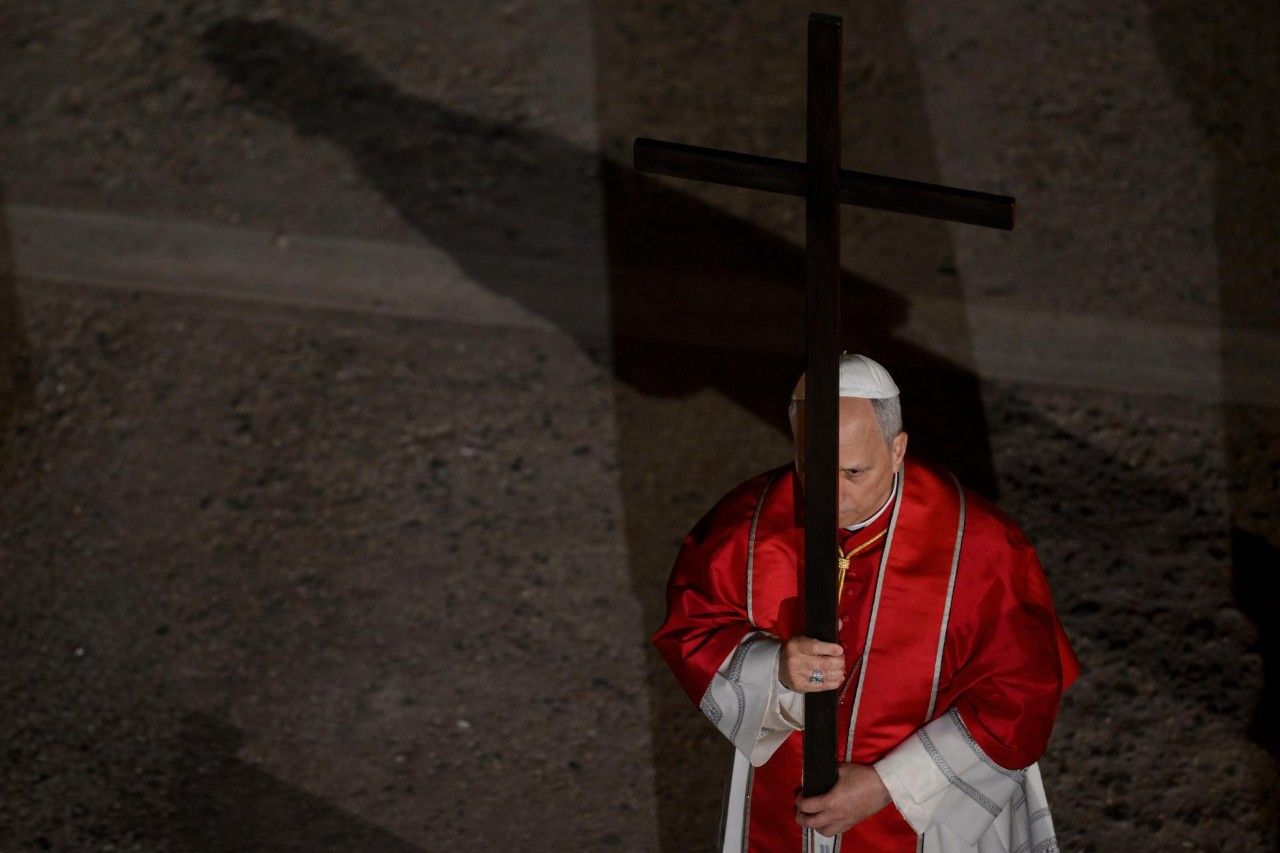 León XIV, en el Via Crucis de la pasada Semana Santa. - 