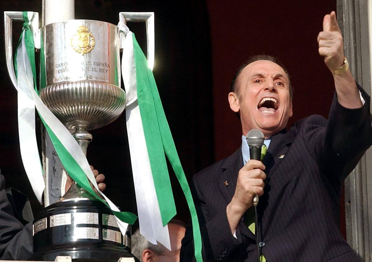 Lopera, el 'bétiko' devoto