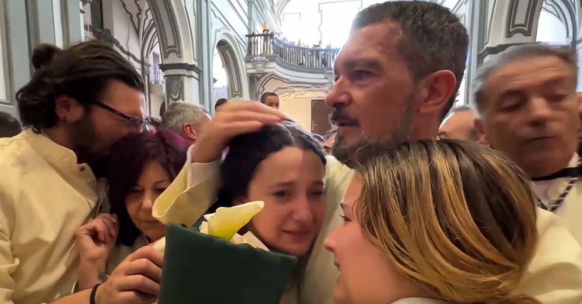 Antonio Banderas en la Iglesia de San Juan, en Málaga. CANALSUR