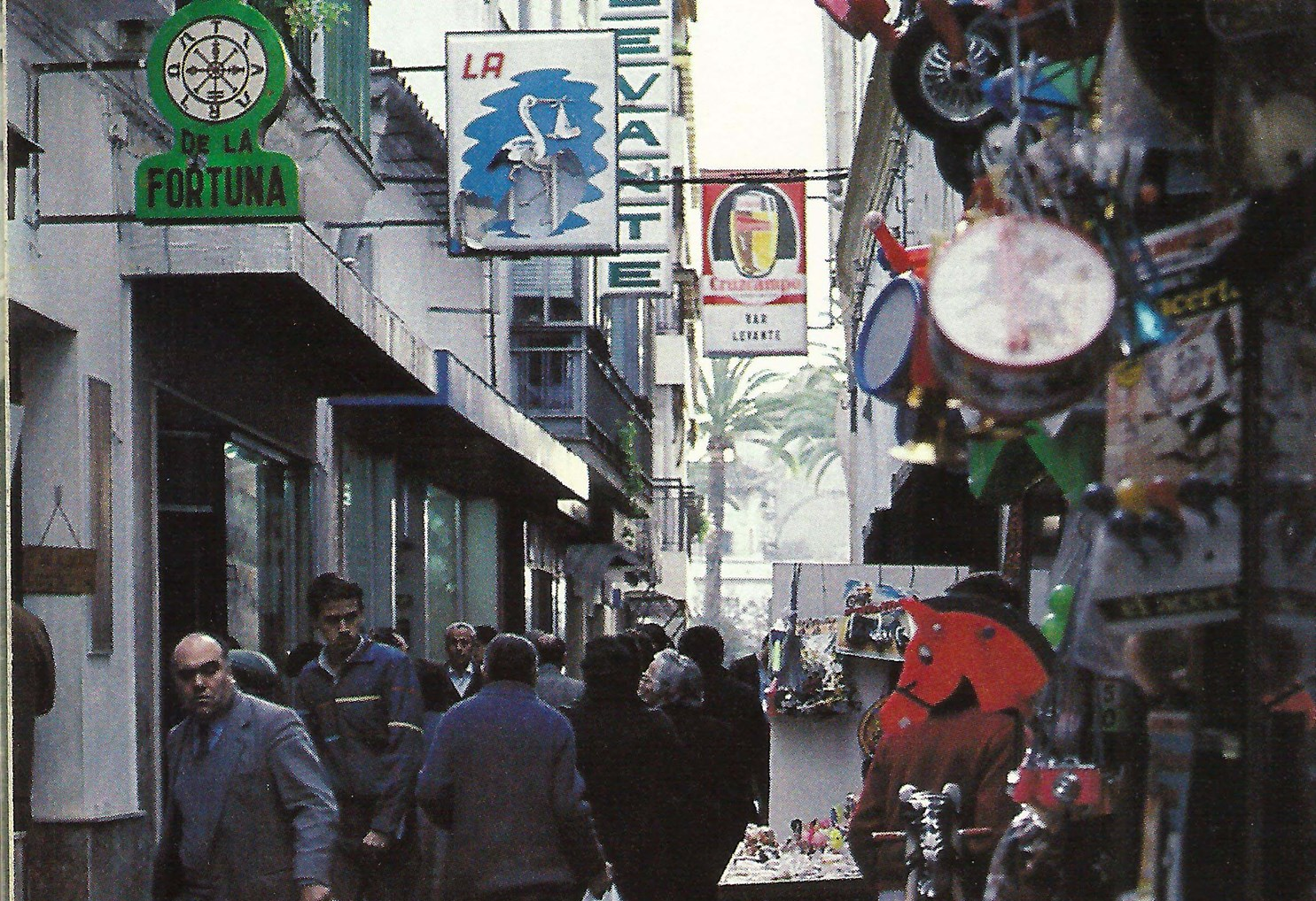 La antigua calle Levante y su lechería (y II)