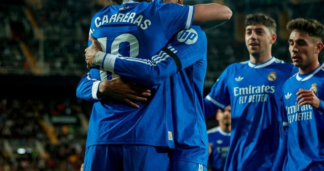Jugadores del Madrid celebran un gol. - 