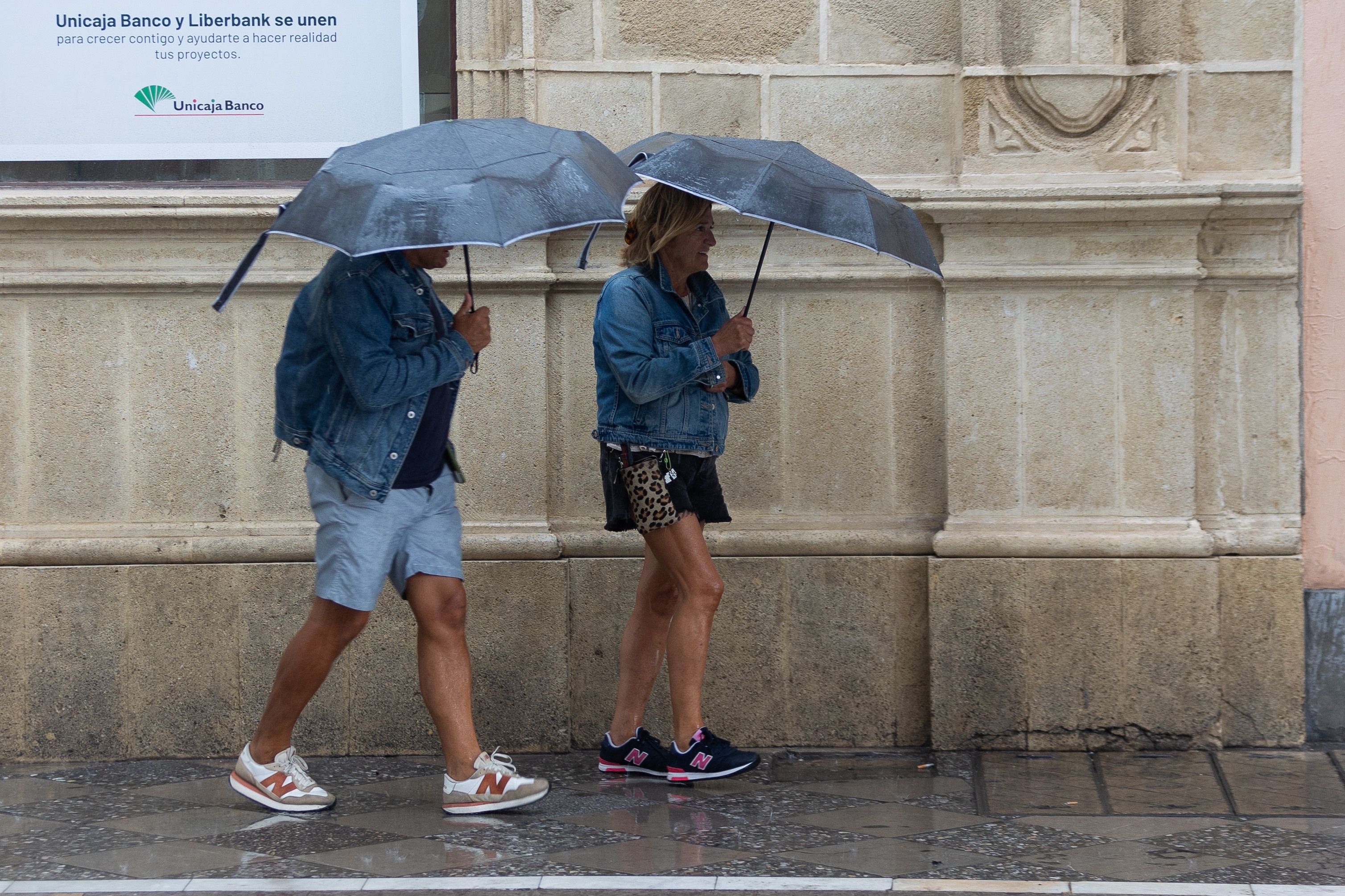 Andalucía, pendiente del cielo: aviso naranja este viernes en dos provincias por fuertes lluvias y tormentas